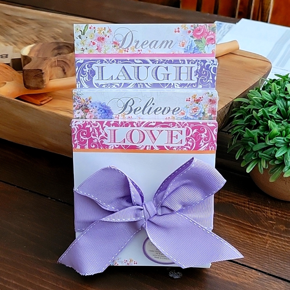 Lot of 4 memo pads NIP. Dream,laugh,believe,love